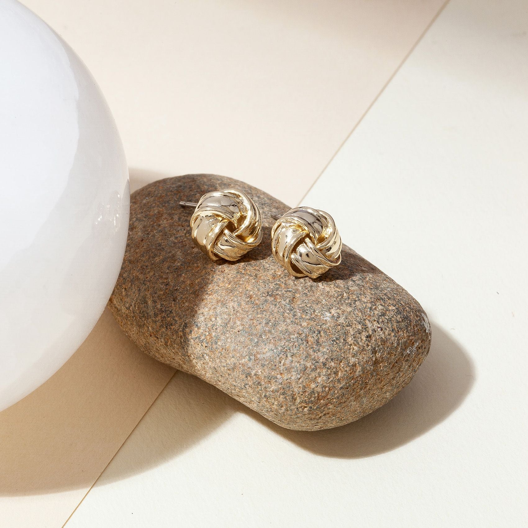 14 Karat Yellow Gold 10 Millimeter Lover's Knot Stud Earrings